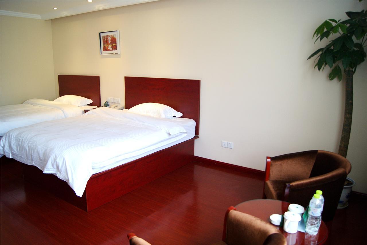 Shells Hanzhong City High Railway Station Renmin Road Hotel Bagian luar foto