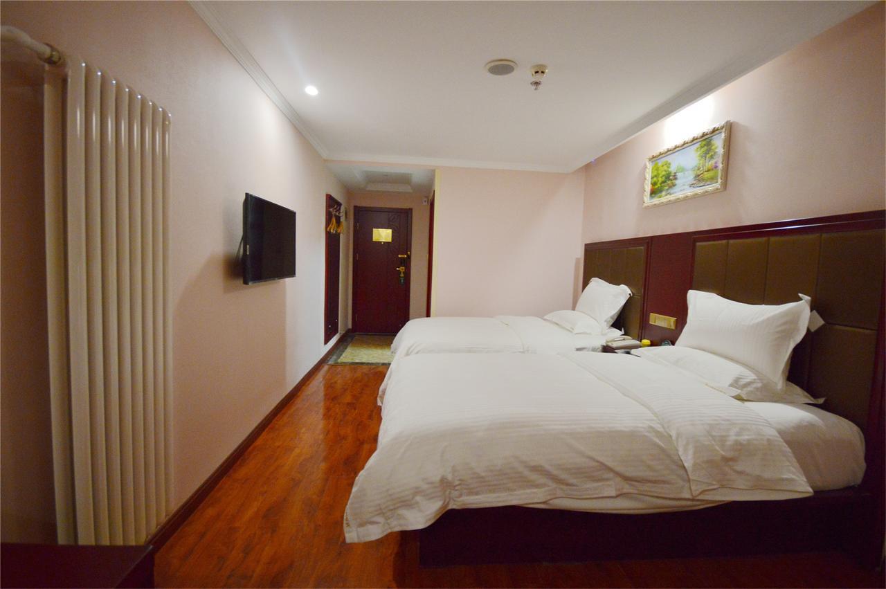 Shells Hanzhong City High Railway Station Renmin Road Hotel Bagian luar foto