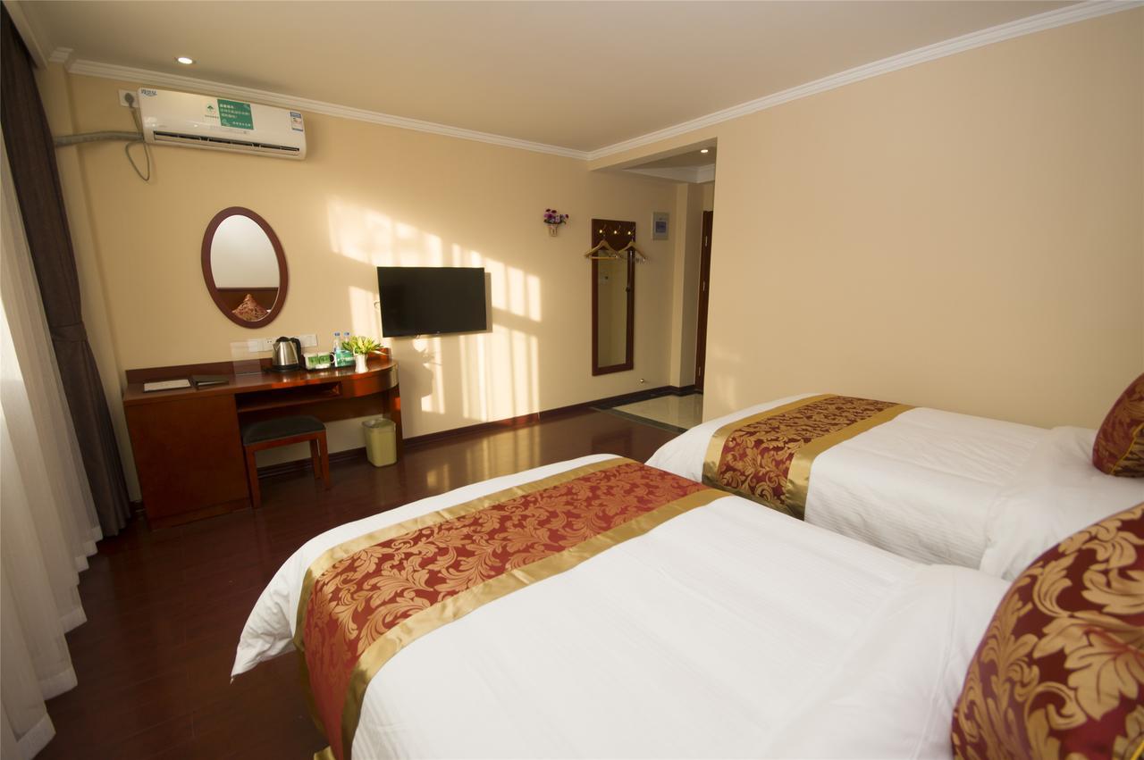 Shells Hanzhong City High Railway Station Renmin Road Hotel Bagian luar foto